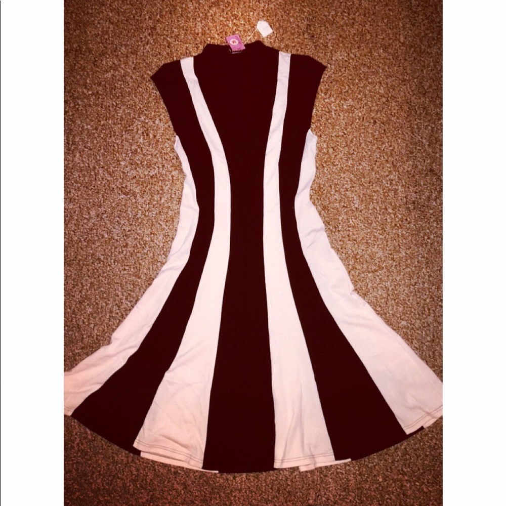 Sexy Flare bottom dress - Picture 1 of 1